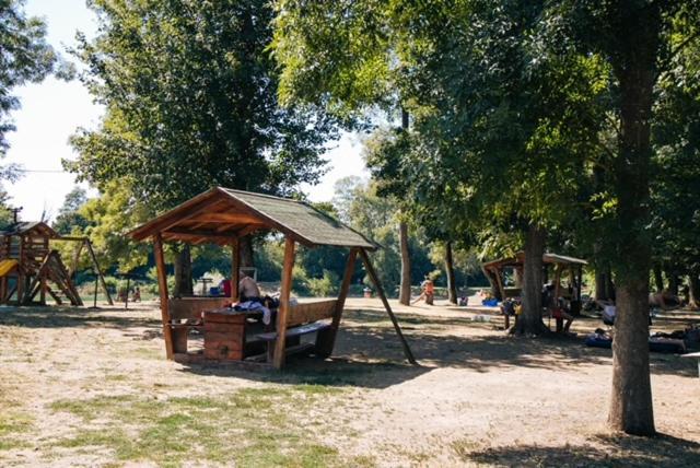 Jezero Laminci Bosanska Gradiska Exterior foto