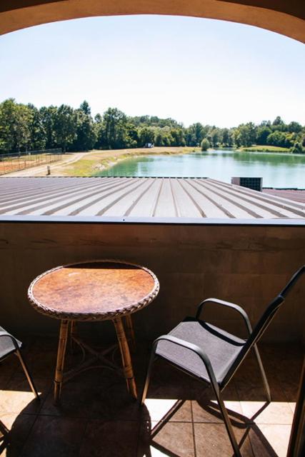 Jezero Laminci Bosanska Gradiska Exterior foto