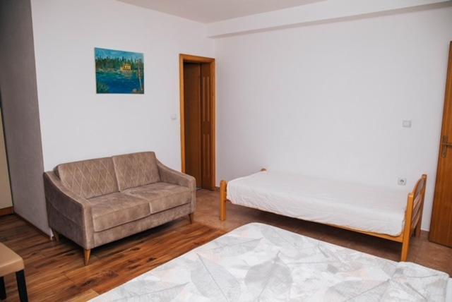 Jezero Laminci Bosanska Gradiska Exterior foto